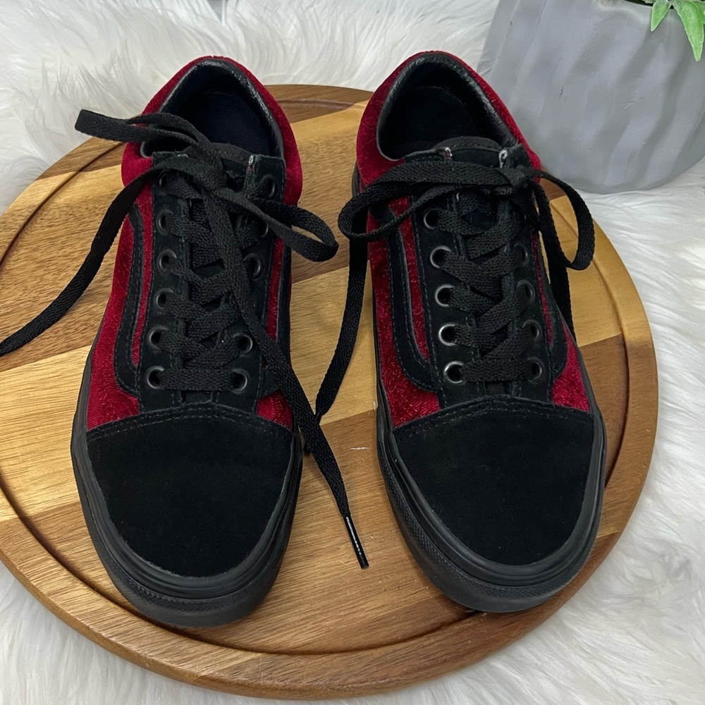 Vans Old Skool Velvet Parisian Night Sneaker Velvet Pack Cerise Red/Black 5.5 - Picture 3 of 11
